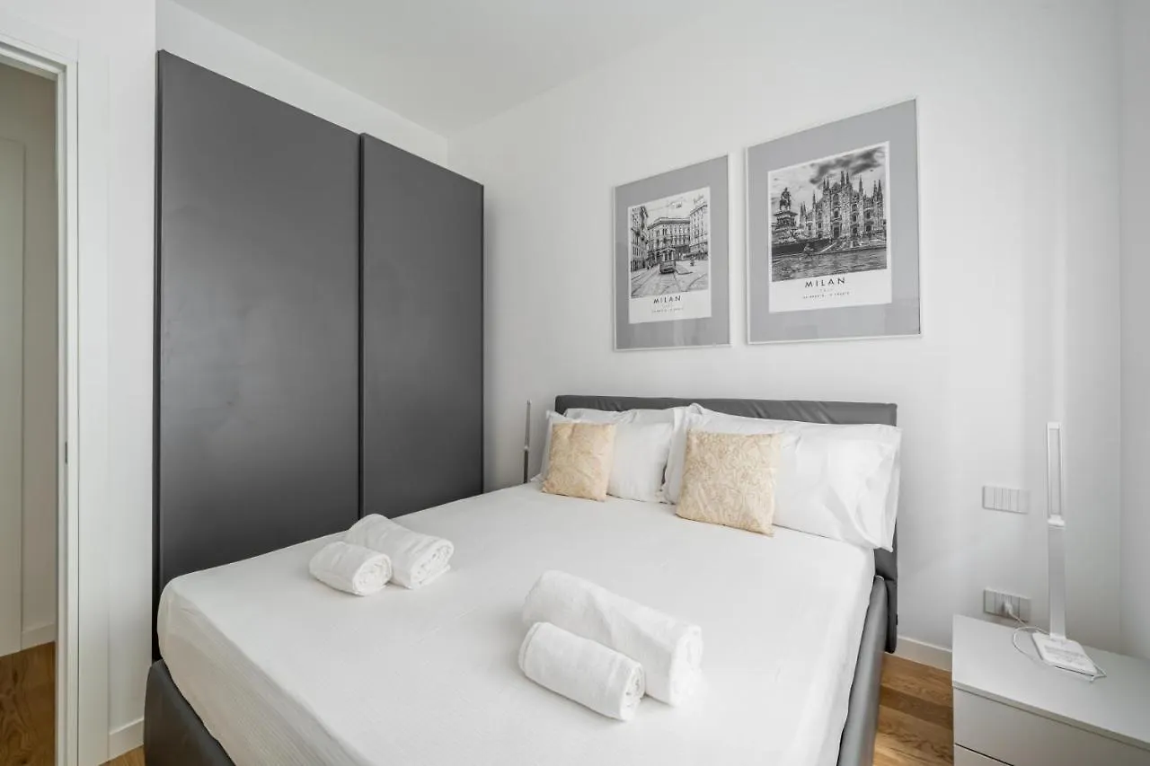 Easylife - Moderno Rifugio A Due Passi Dal Duomo Apartment Milan 0*,  Italy