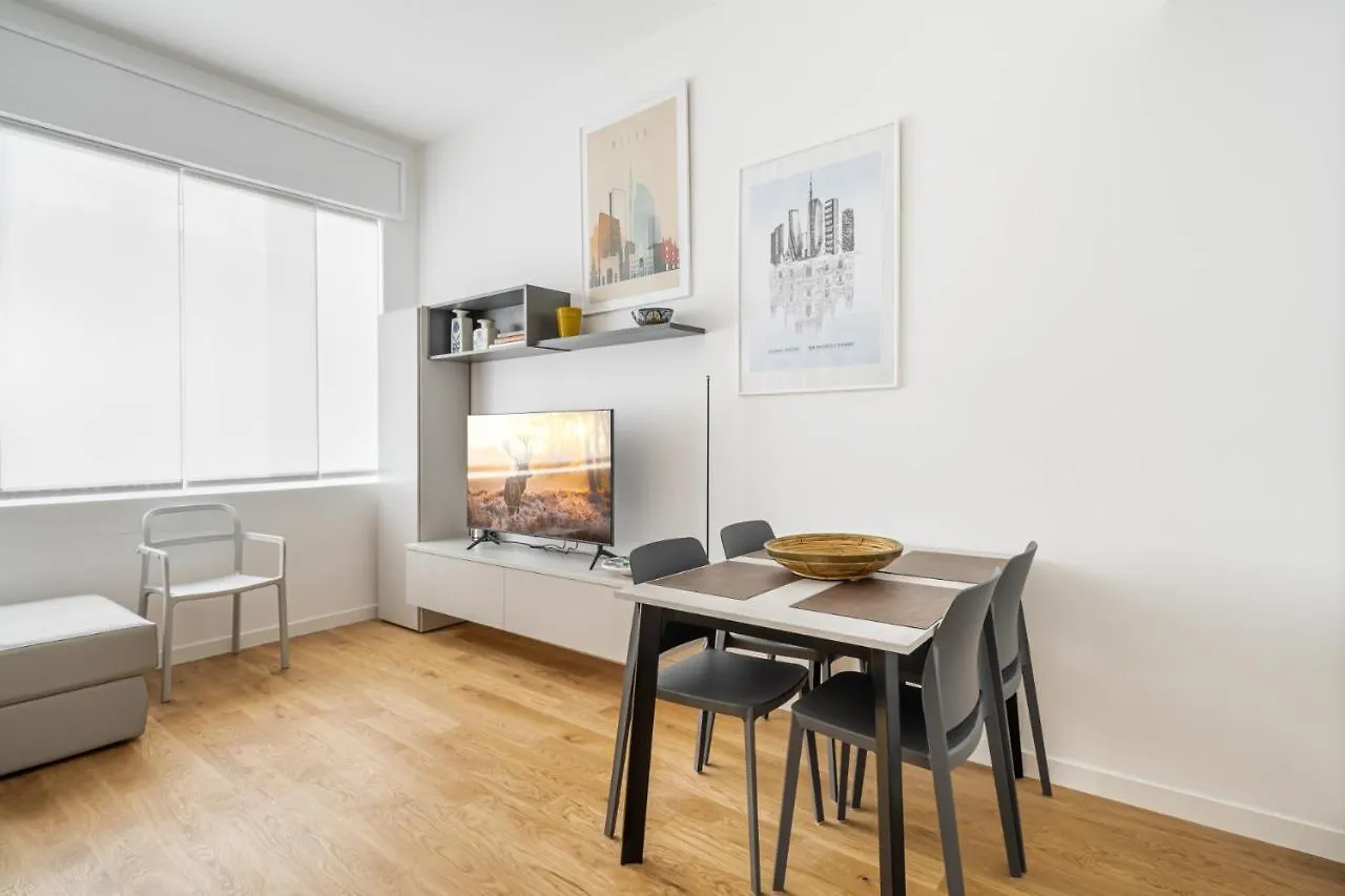 Easylife - Moderno Rifugio A Due Passi Dal Duomo Apartamento Milão Itália