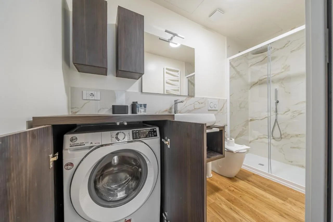 Easylife - Moderno Rifugio A Due Passi Dal Duomo Apartamento Milão 0*,  Itália