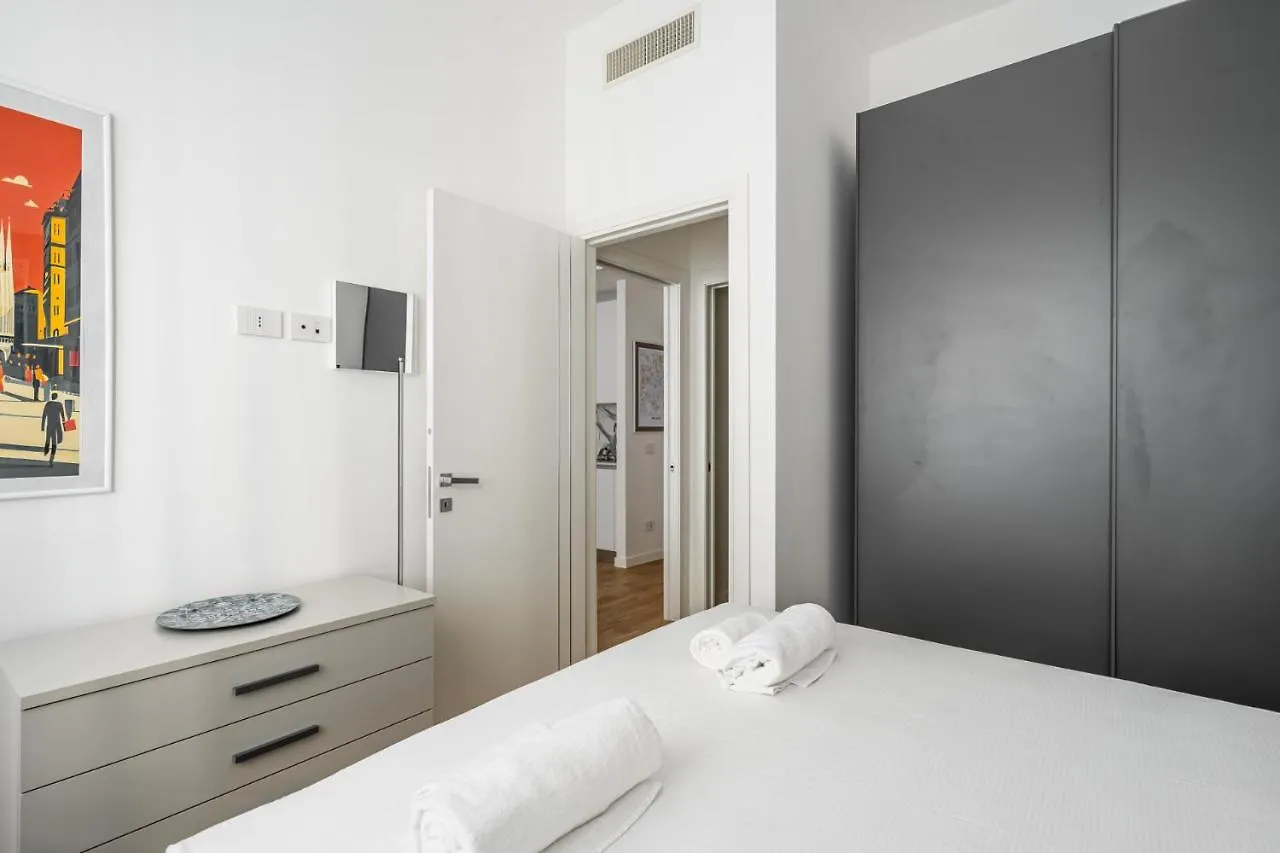 Easylife - Moderno Rifugio A Due Passi Dal Duomo Apartamento Milão